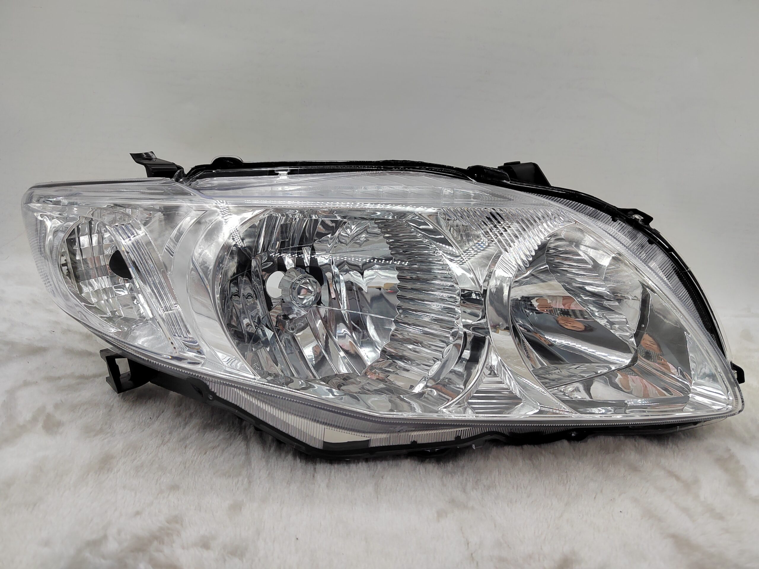 TOYOTA COROLLA E150 2007-2010 HALOGEN R.H.S HEADLIGHT ASSEMBLY