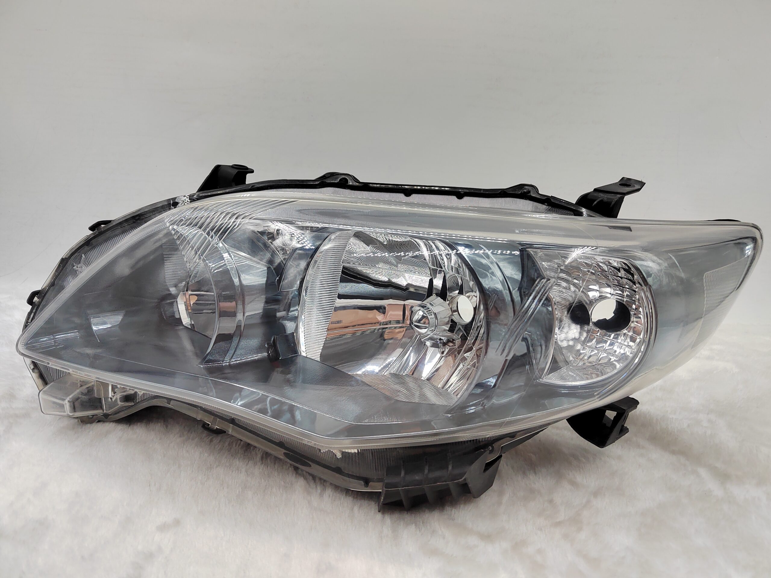 TOYOTA COROLLA E150 2011-2013 HALOGEN L.H.S HEADLIGHT ASSEMBLY