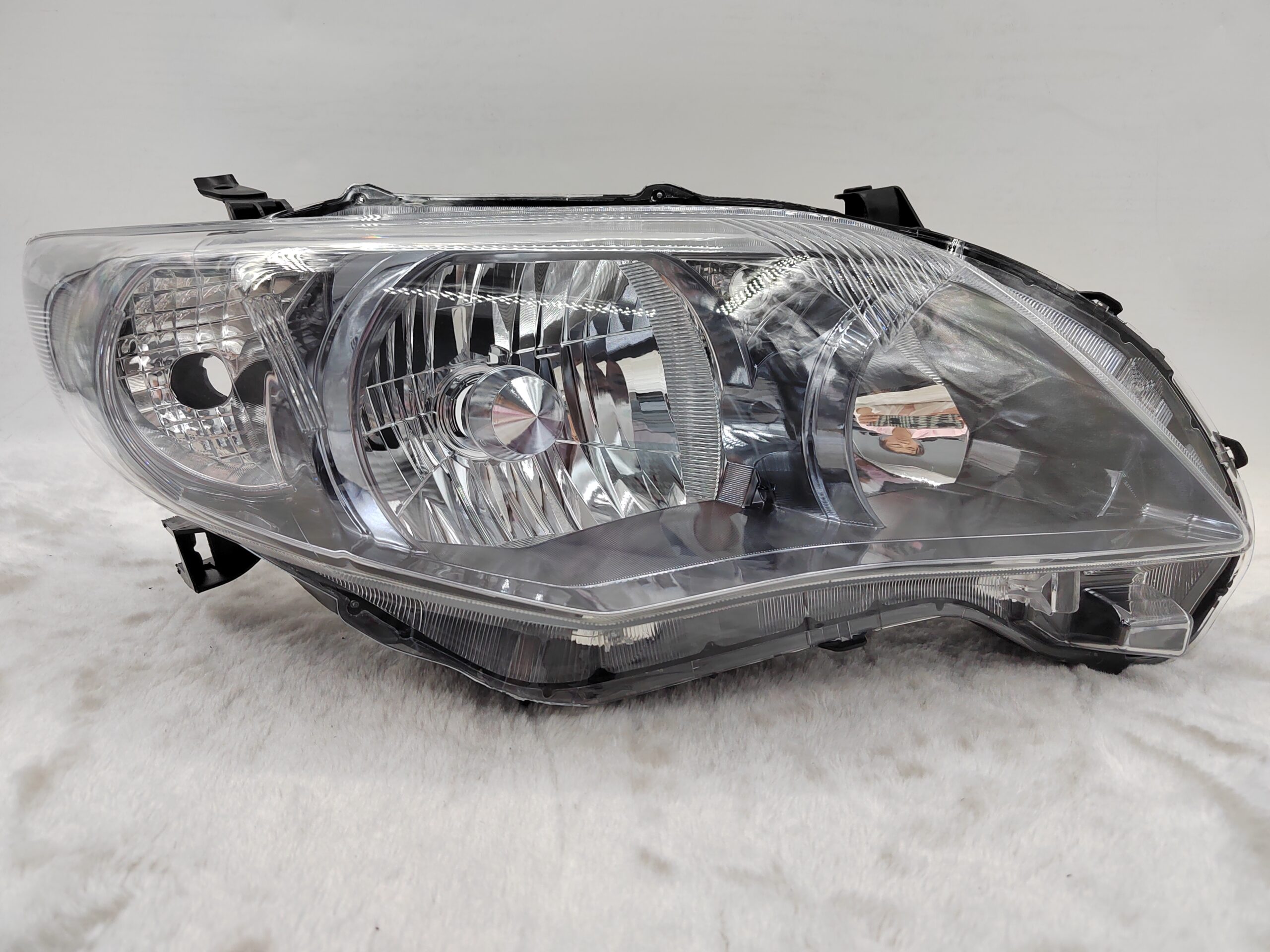 TOYOTA COROLLA E150 2011-2013 HALOGEN R.H.S HEADLIGHT ASSEMBLY