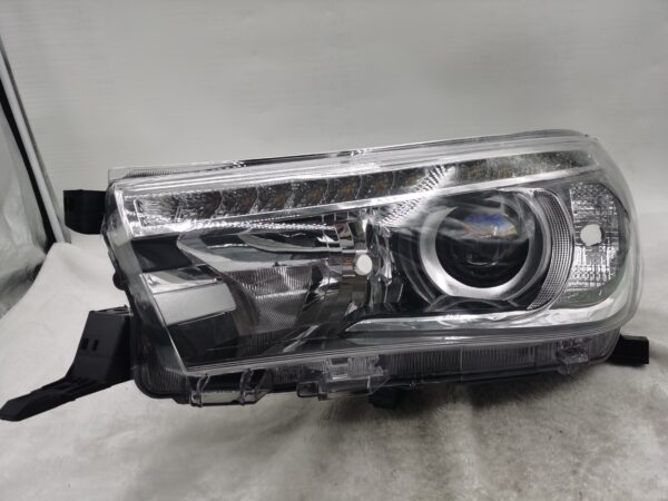 TOYOTA HILUX REVO 2015-2019 LED L.H.S HEADLIGHT ASSEMBLY