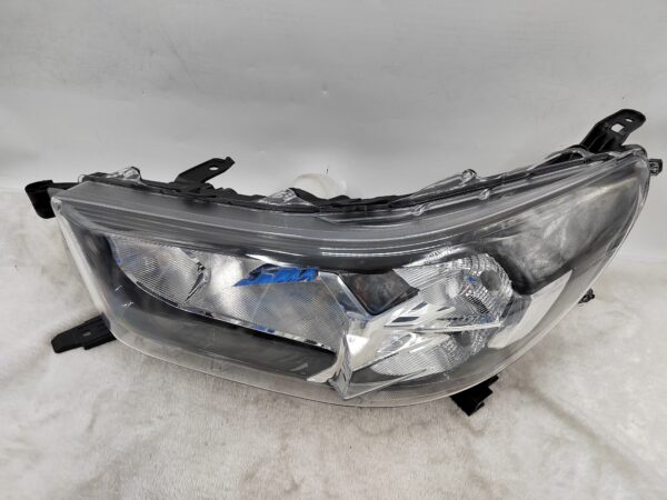 TOYOTA HILUX REVO 2020-2023 HALOGEN L.H.S HEADLIGHT ASSEMBLY