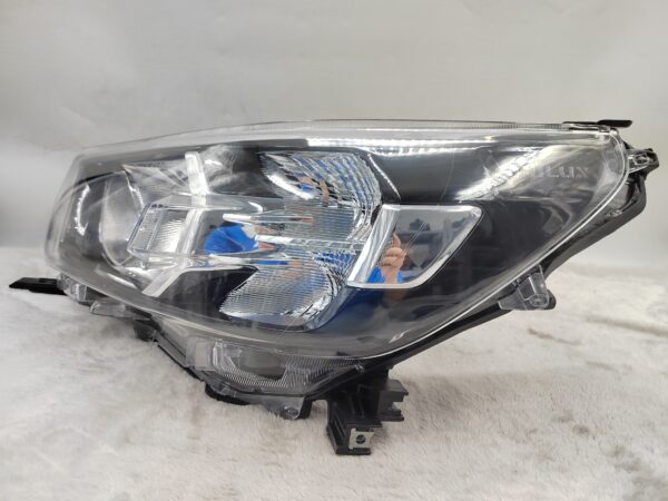 TOYOTA HILUX REVO 2020-2023 HALOGEN L.H.S HEADLIGHT ASSEMBLY