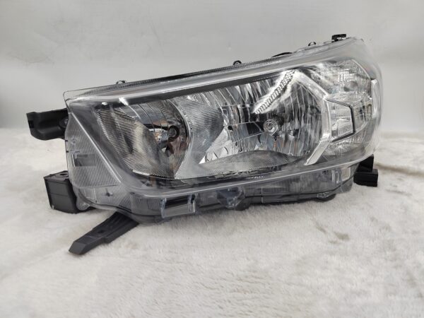 TOYOTA HILUX REVO 2020-2023 HALOGEN L.H.S HEADLIGHT ASSEMBLY