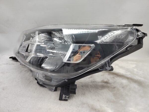 TOYOTA HILUX REVO 2020-2023 HALOGEN L.H.S HEADLIGHT ASSEMBLY