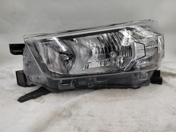 TOYOTA HILUX REVO 2020-2023 HALOGEN L.H.S HEADLIGHT ASSEMBLY