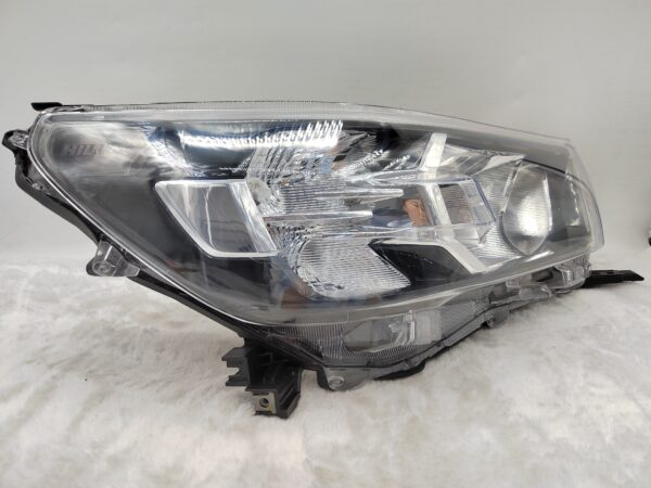 TOYOTA HILUX REVO 2020-2023 HALOGEN R.H.S HEADLIGHT ASSEMBLY