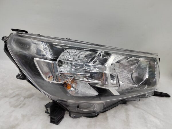 TOYOTA HILUX REVO 2020-2023 HALOGEN R.H.S HEADLIGHT ASSEMBLY