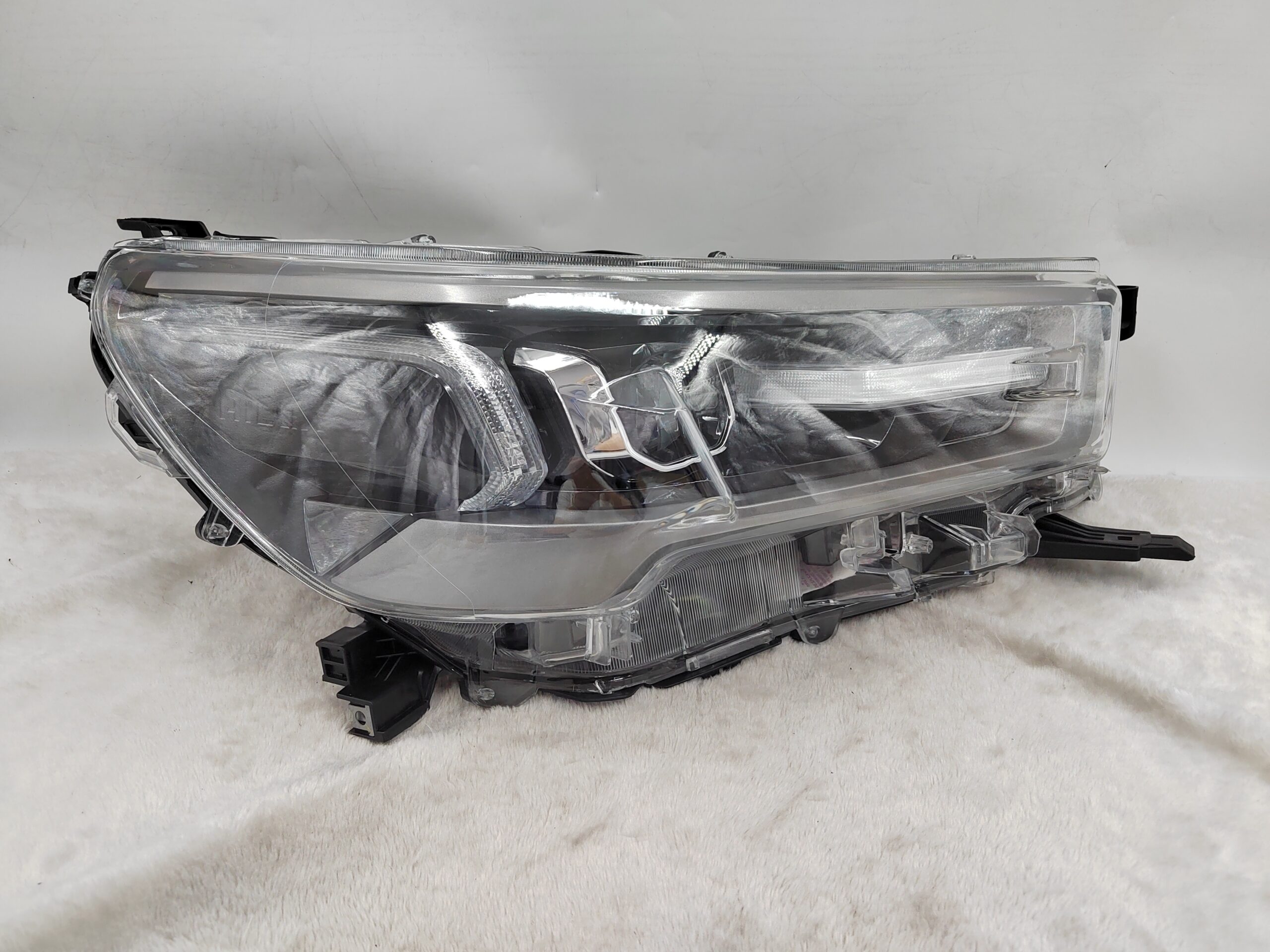 TOYOTA HILUX REVO 2020-2023 LED R.H.S HEADLIGHT ASSEMBLY