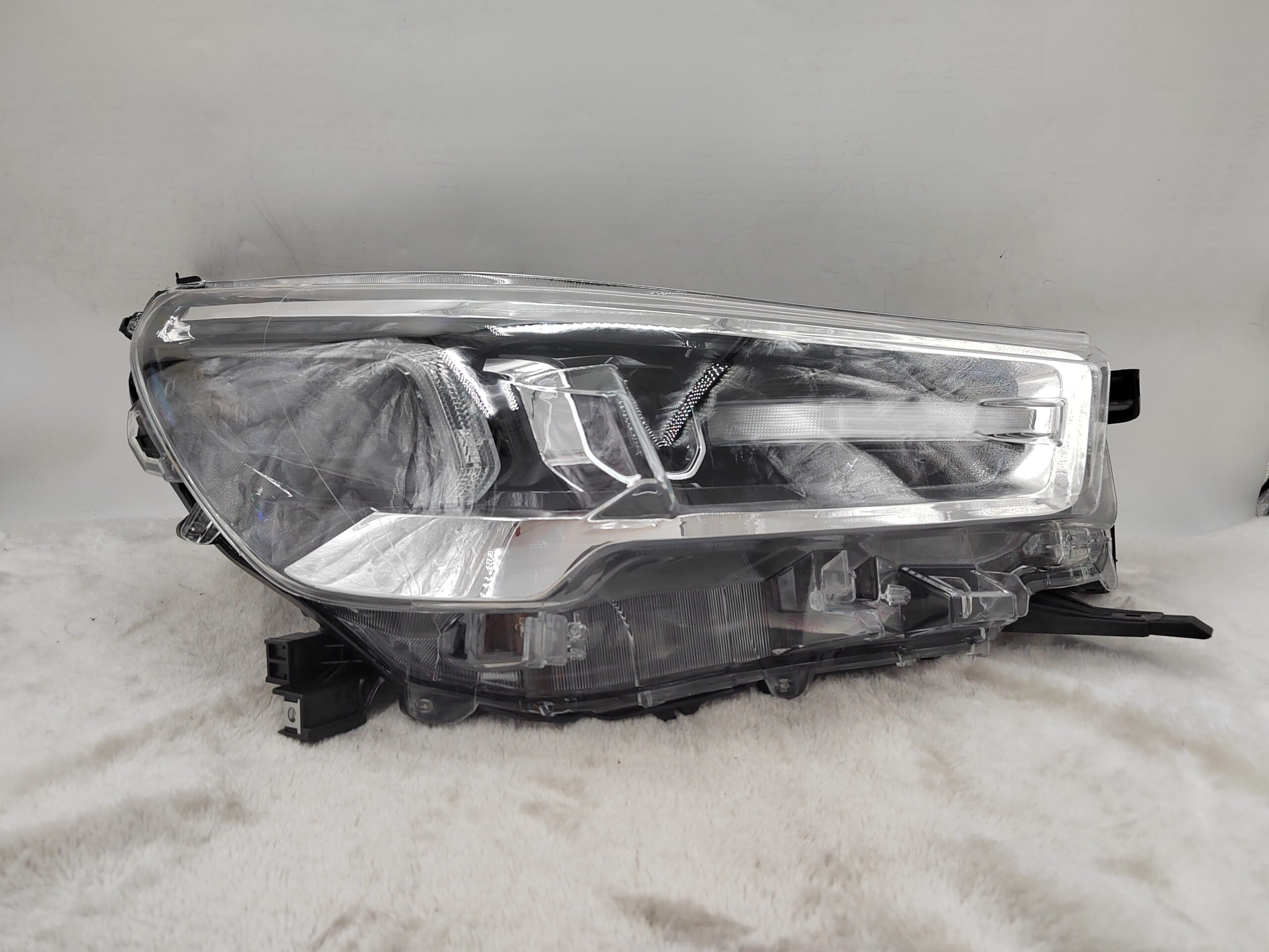 TOYOTA HILUX REVO 2020-2023 LED R.H.S HEADLIGHT ASSEMBLY