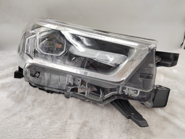 TOYOTA HILUX REVO 2020-2023 LED R.H.S HEADLIGHT ASSEMBLY