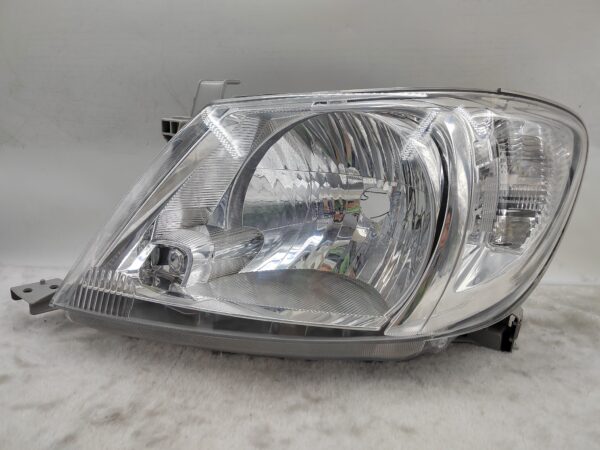 TOYOTA HILUX VIGO 2005-2010 HALOGEN L.H.S HEADLIGHT ASSEMBLY