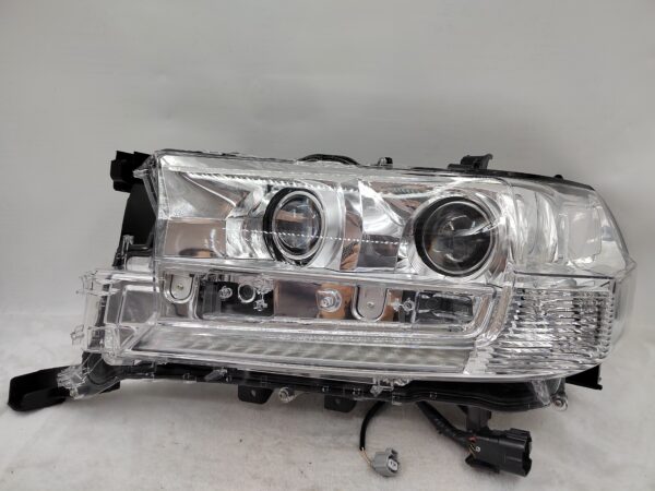 TOYOTA LANDCRUISER 200 SERIES VDJ200R 2016-2021 LED L.H.S HEADLIGHT ASSEMBLY