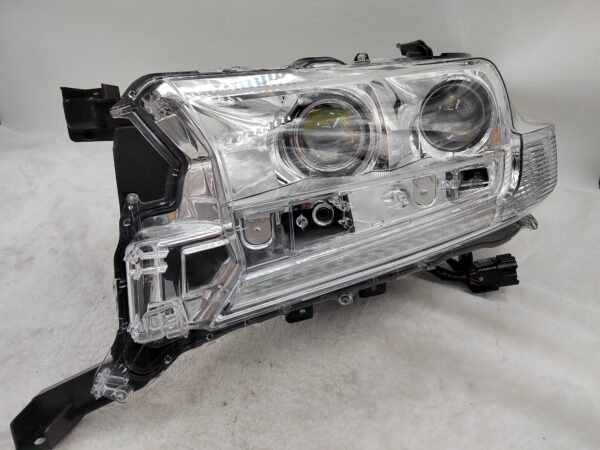 TOYOTA LANDCRUISER 200 SERIES VDJ200R 2016-2021 LED L.H.S HEADLIGHT ASSEMBLY