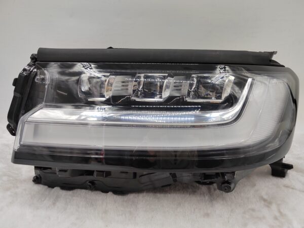 TOYOTA LANDCRUISER 300 SERIES 2021-2023 LED L.H.S HEADLIGHT ASSEMBLY