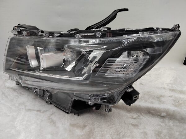 TOYOTA LANDCRUISER PRADO 150 GDJ150R 2018-2022 LED L.H.S HEADLIGHT ASSEMBLY