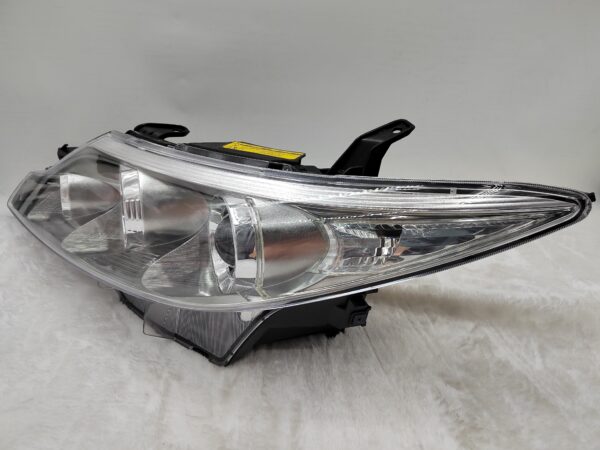 TOYOTA TARAGO/PREVIA ESTIMA 2009-2019 LENS XENON L.H.S HEADLIGHT ASSEMBLY