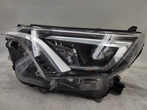 TOYOTA RAV4 4.5 XA40 2016-2018 LED L.H.S HEADLIGHT ASSEMBLY