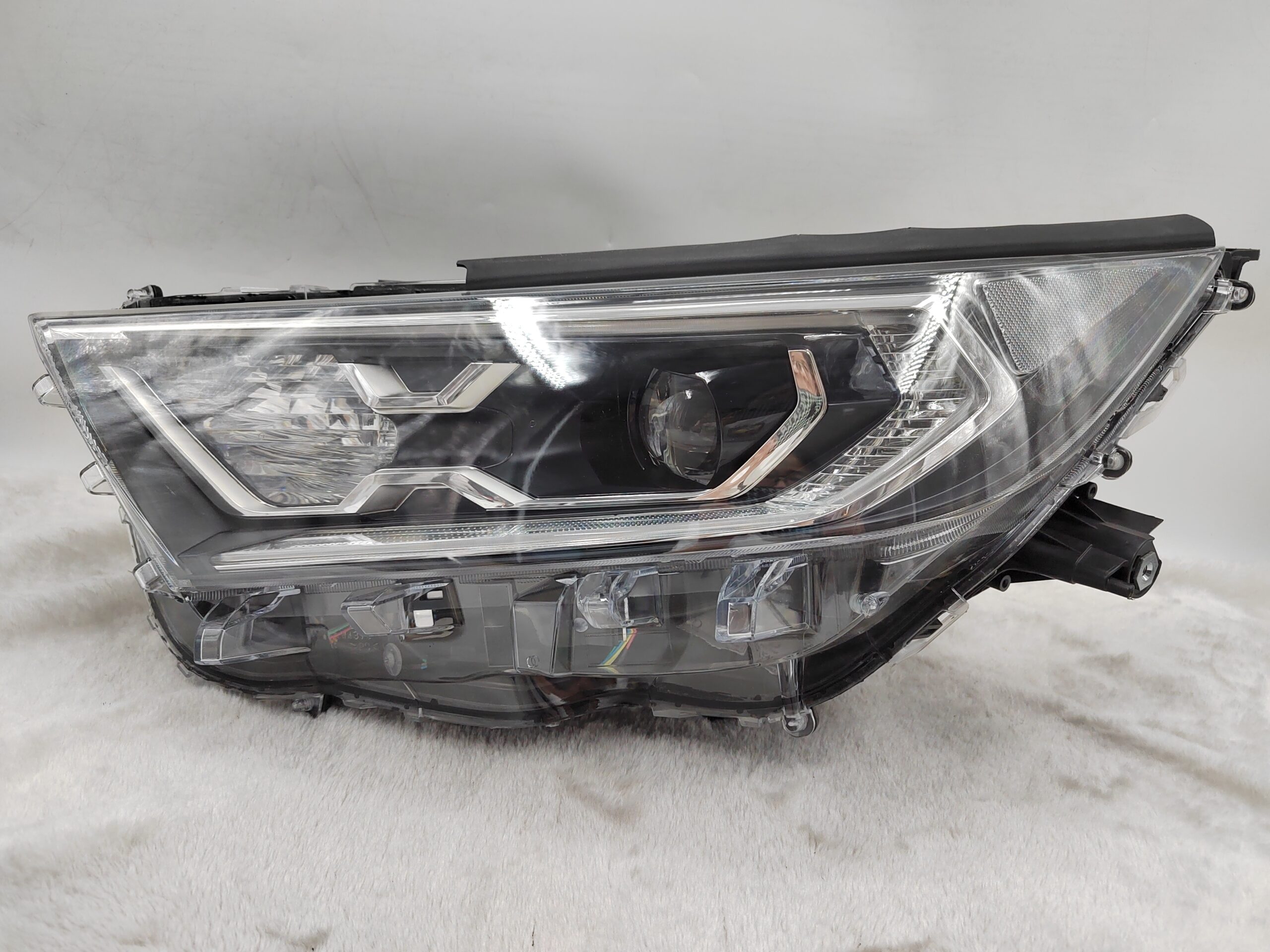 TOYOTA RAV4 V XA50 2019-2021 LENS LED L.H.S HEADLIGHT ASSEMBLY