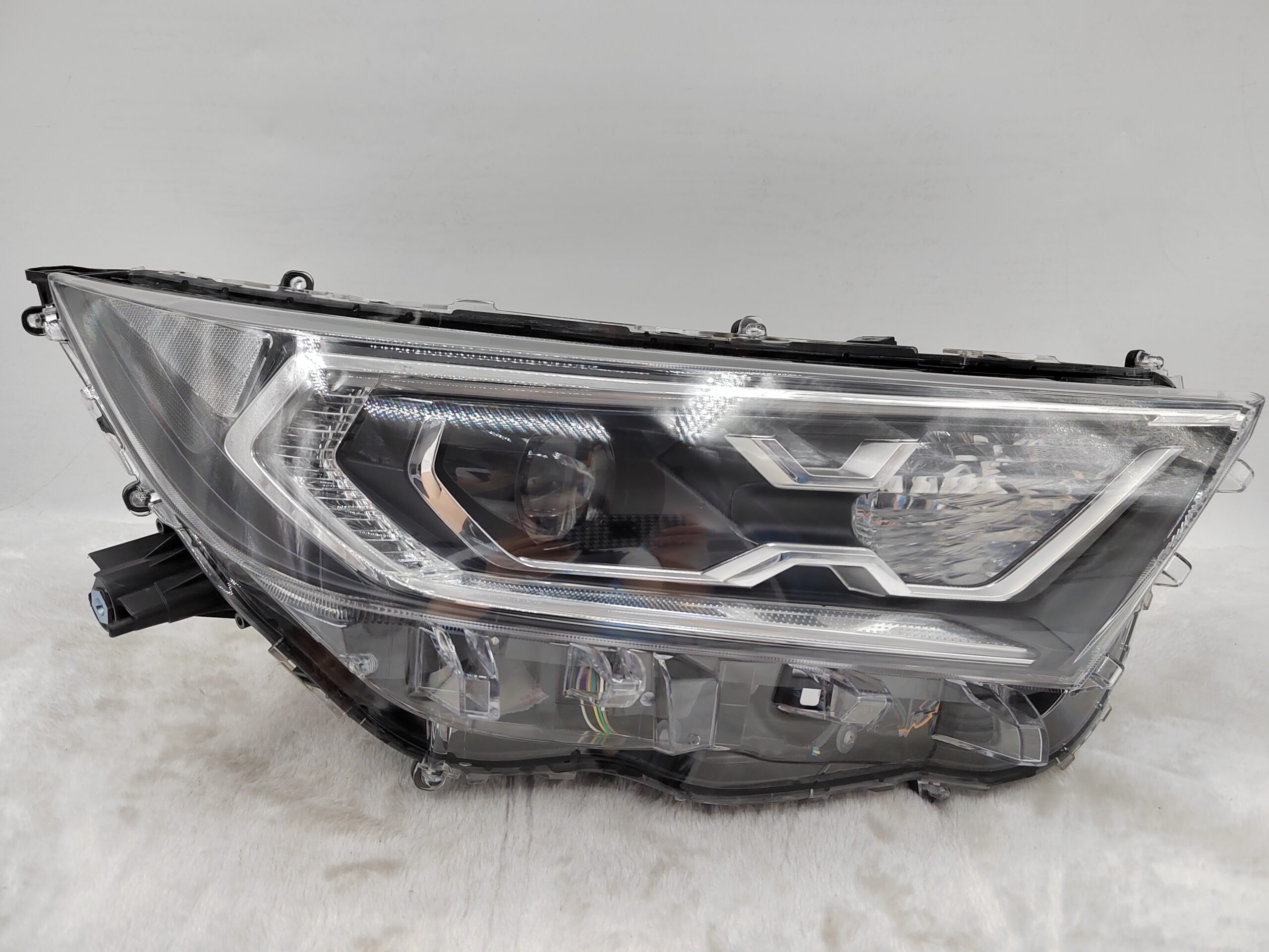 TOYOTA RAV4 V XA50 2019-2021 LENS LED R.H.S HEADLIGHT ASSEMBLY