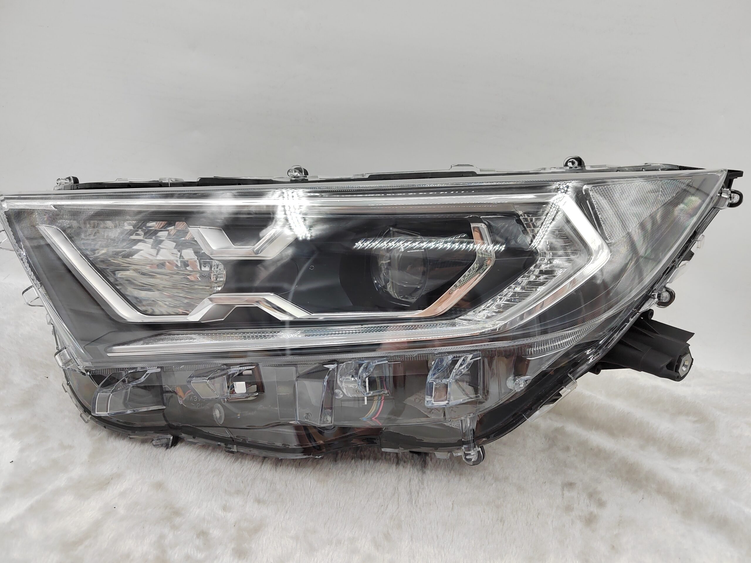 TOYOTA RAV4 V XA50 2019-2021 LENS LED L.H.S HEADLIGHT ASSEMBLY