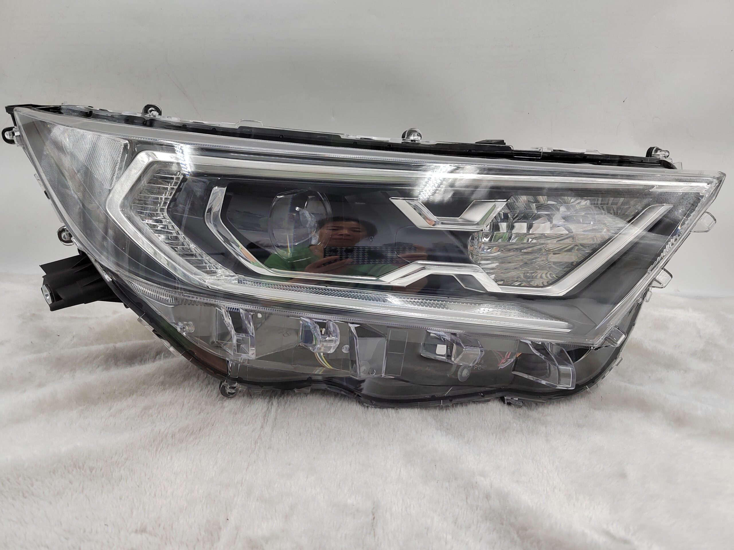 TOYOTA RAV4 V XA50 2019-2021 LENS LED R.H.S HEADLIGHT ASSEMBLY