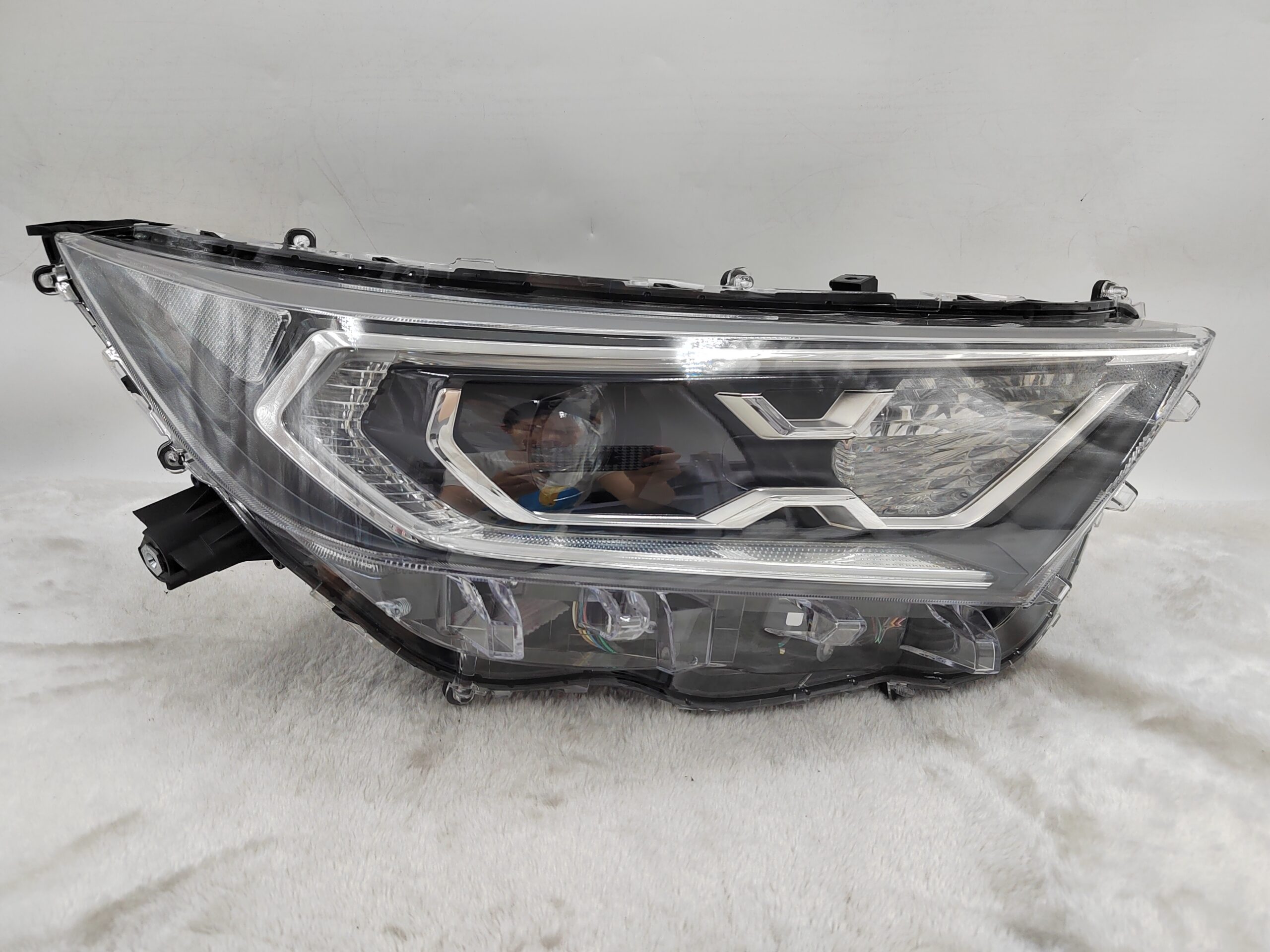 TOYOTA RAV4 V XA50 2019-2021 LENS LED R.H.S HEADLIGHT ASSEMBLY