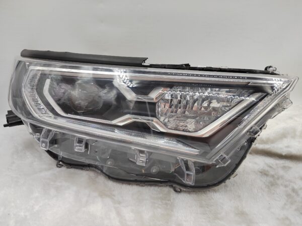 TOYOTA RAV4 V XA50 2019-2021 LENS LED R.H.S HEADLIGHT ASSEMBLY