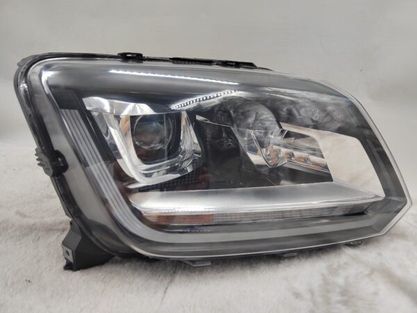 VOLKSWAGEN AMAROK V6 2011-2021 XENON R.H.S HEADLIGHT ASSEMBLY