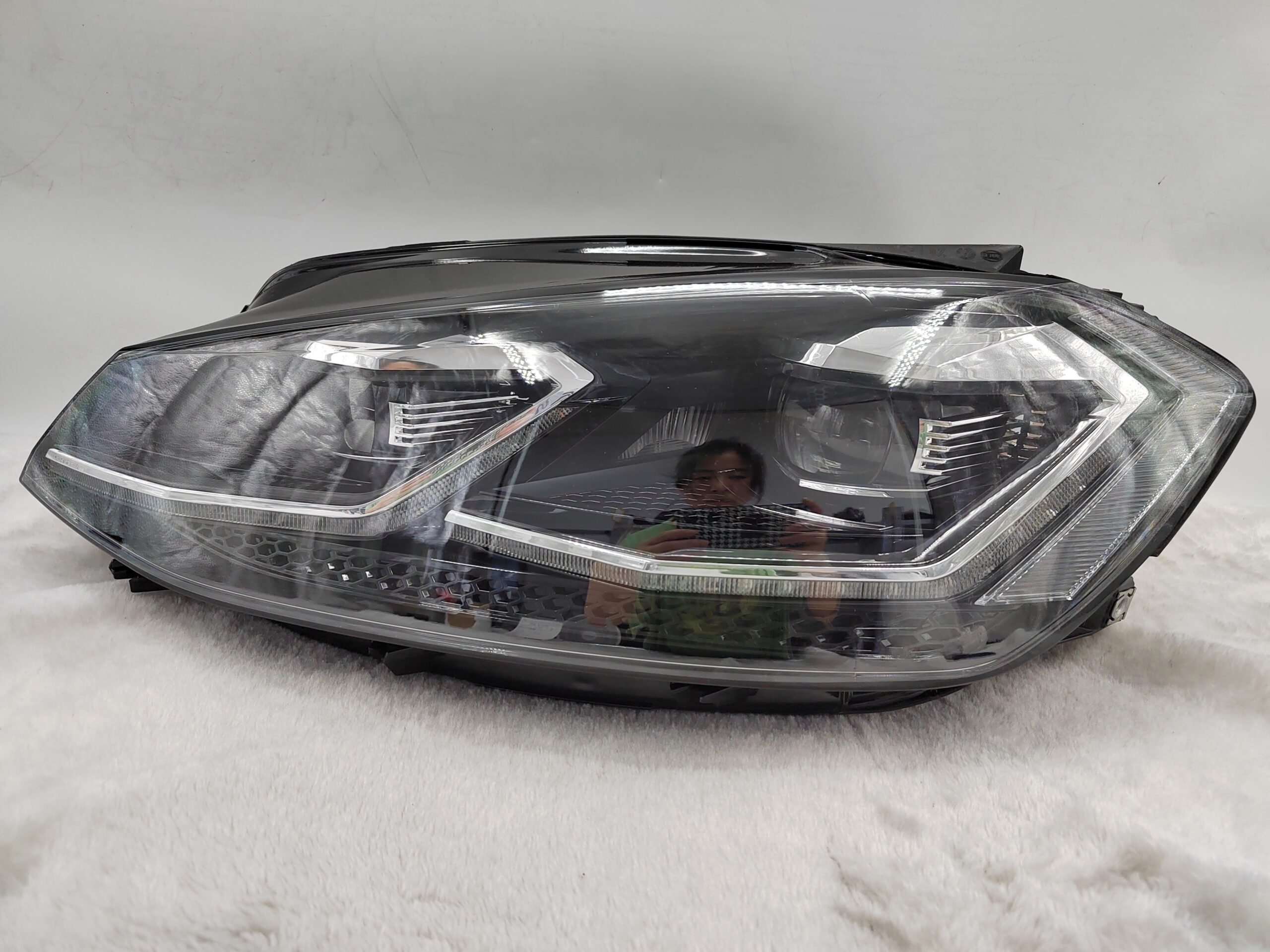 VOLKSWAGEN GOLF 2017-2019 LED L.H.S HEADLIGHT ASSEMBLY