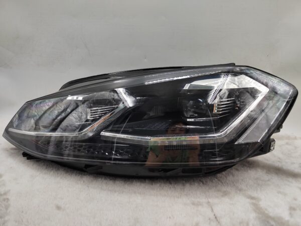 VOLKSWAGEN GOLF 2017-2019 LED L.H.S HEADLIGHT ASSEMBLY