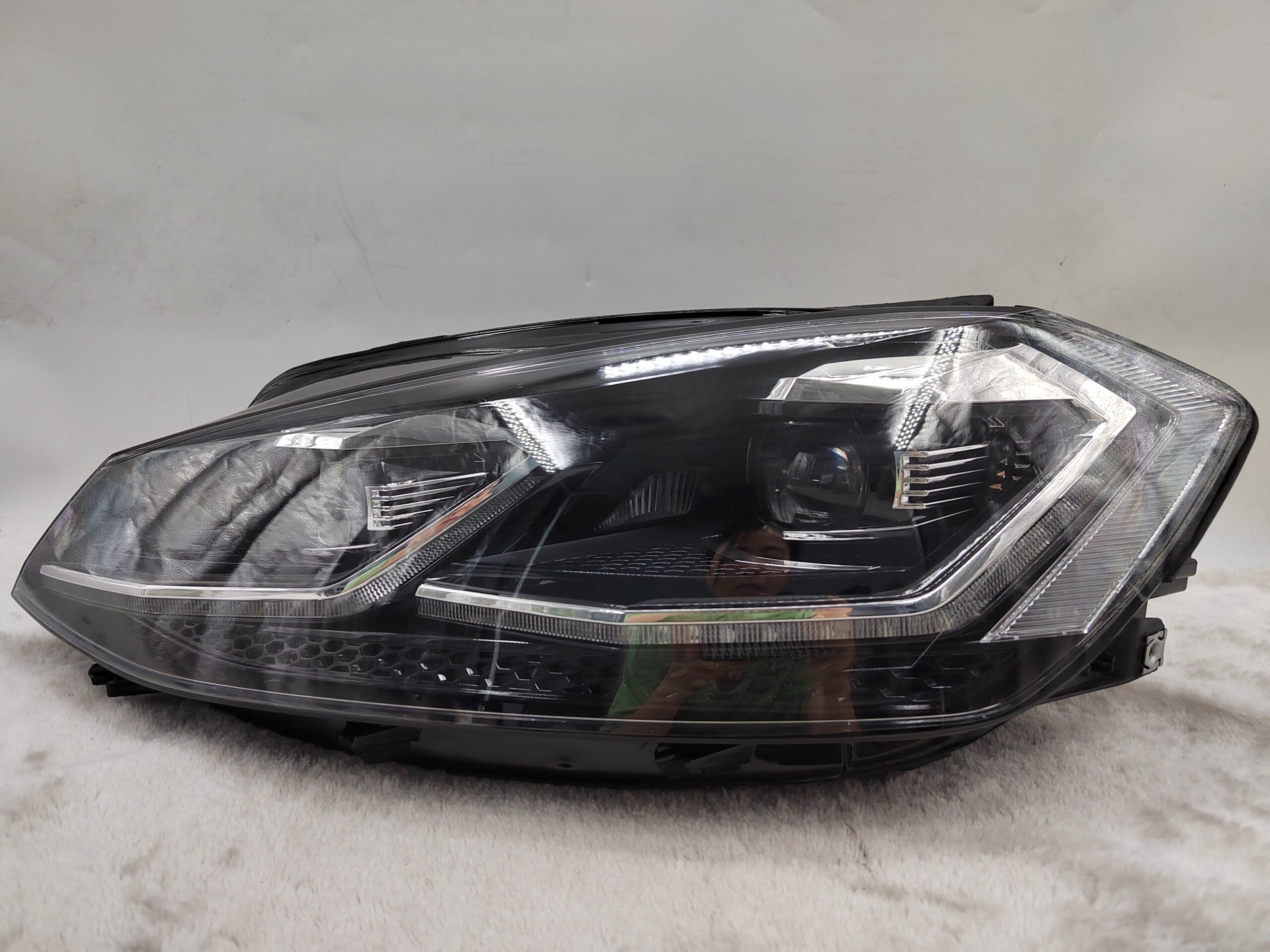 VOLKSWAGEN GOLF 2017-2019 LED L.H.S HEADLIGHT ASSEMBLY