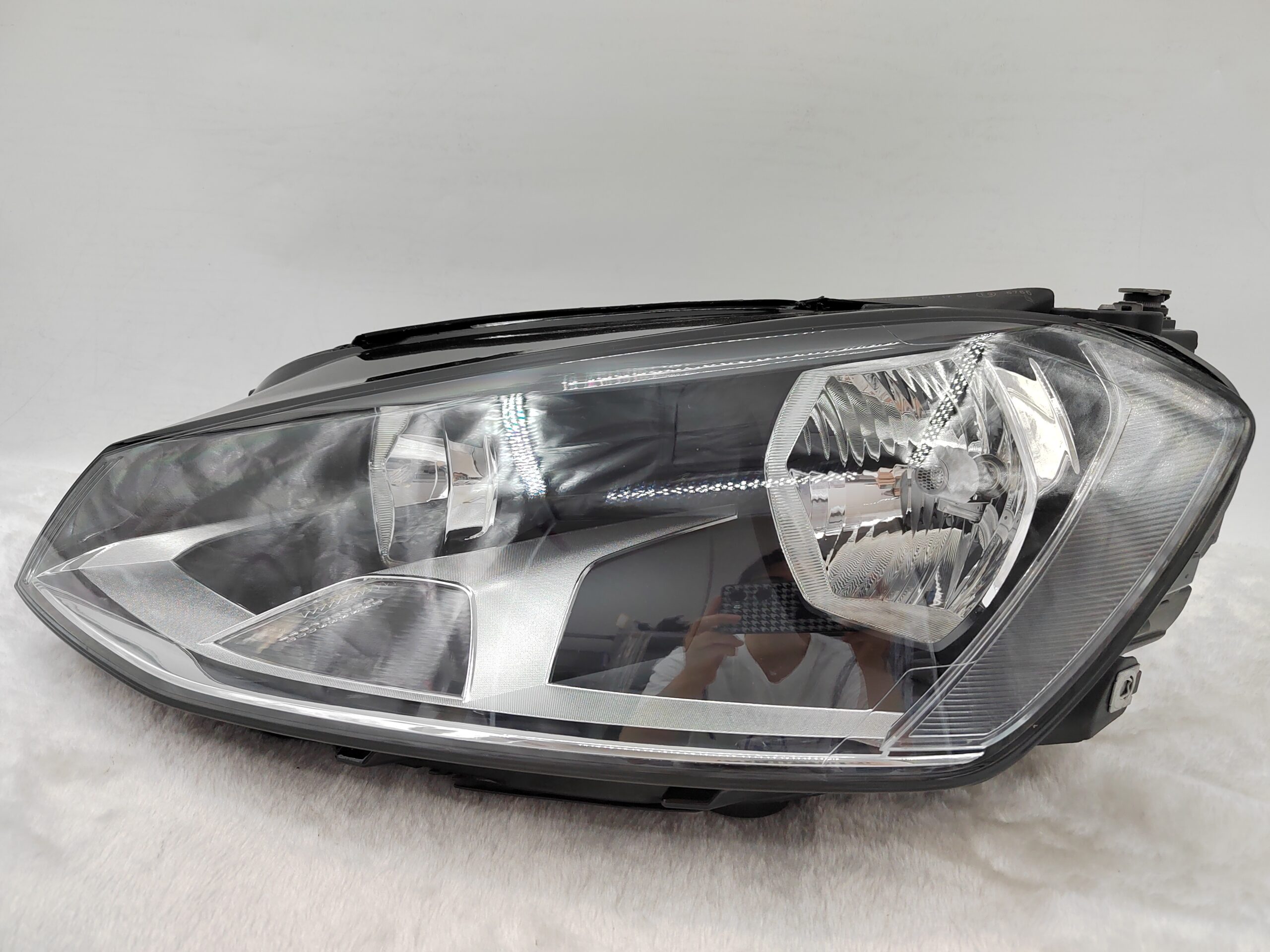 VOLKSWAGEN GOLF MK7 2014-2016 HALOGEN L.H.S HEADLIGHT ASSEMBLY