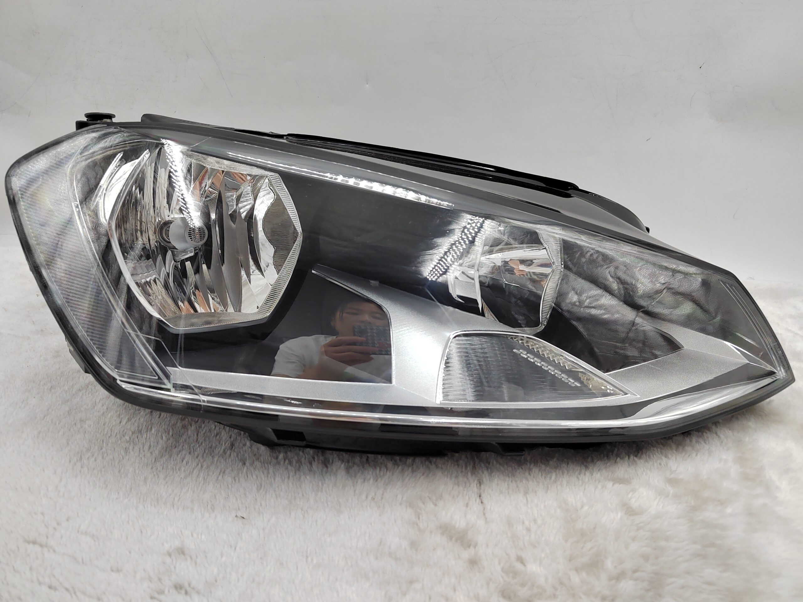 VOLKSWAGEN GOLF MK7 2014-2016 HALOGEN R.H.S HEADLIGHT ASSEMBLY