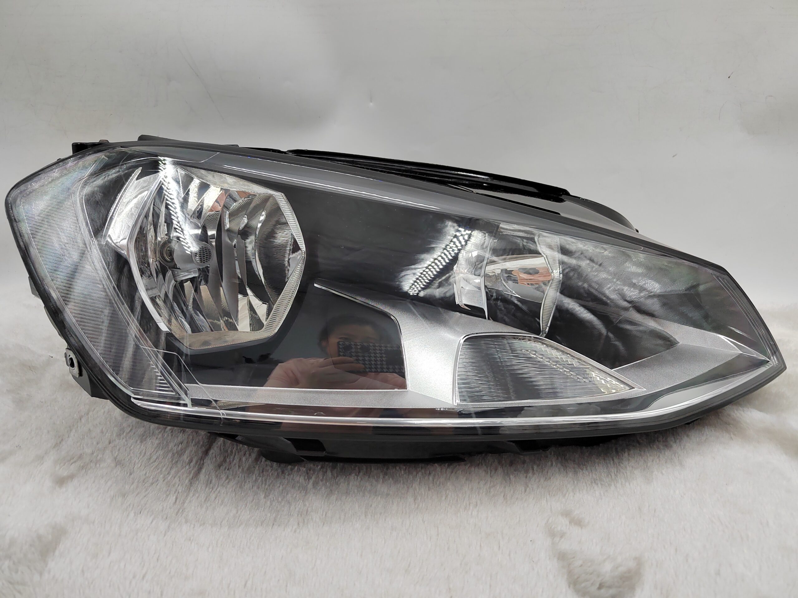 VOLKSWAGEN GOLF MK7 2014-2016 HALOGEN R.H.S HEADLIGHT ASSEMBLY