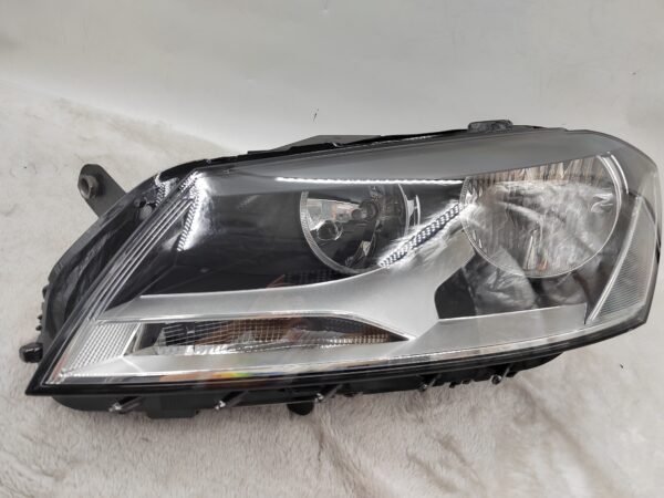 VOLKSWAGEN PASSAT B7 2011-2014 HALOGEN L.H.S HEADLIGHT ASSEMBLY