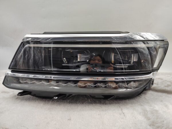 VOLKSWAGEN TIGUAN 2017-2020 LED L.H.S HEADLIGHT ASSEMBLY