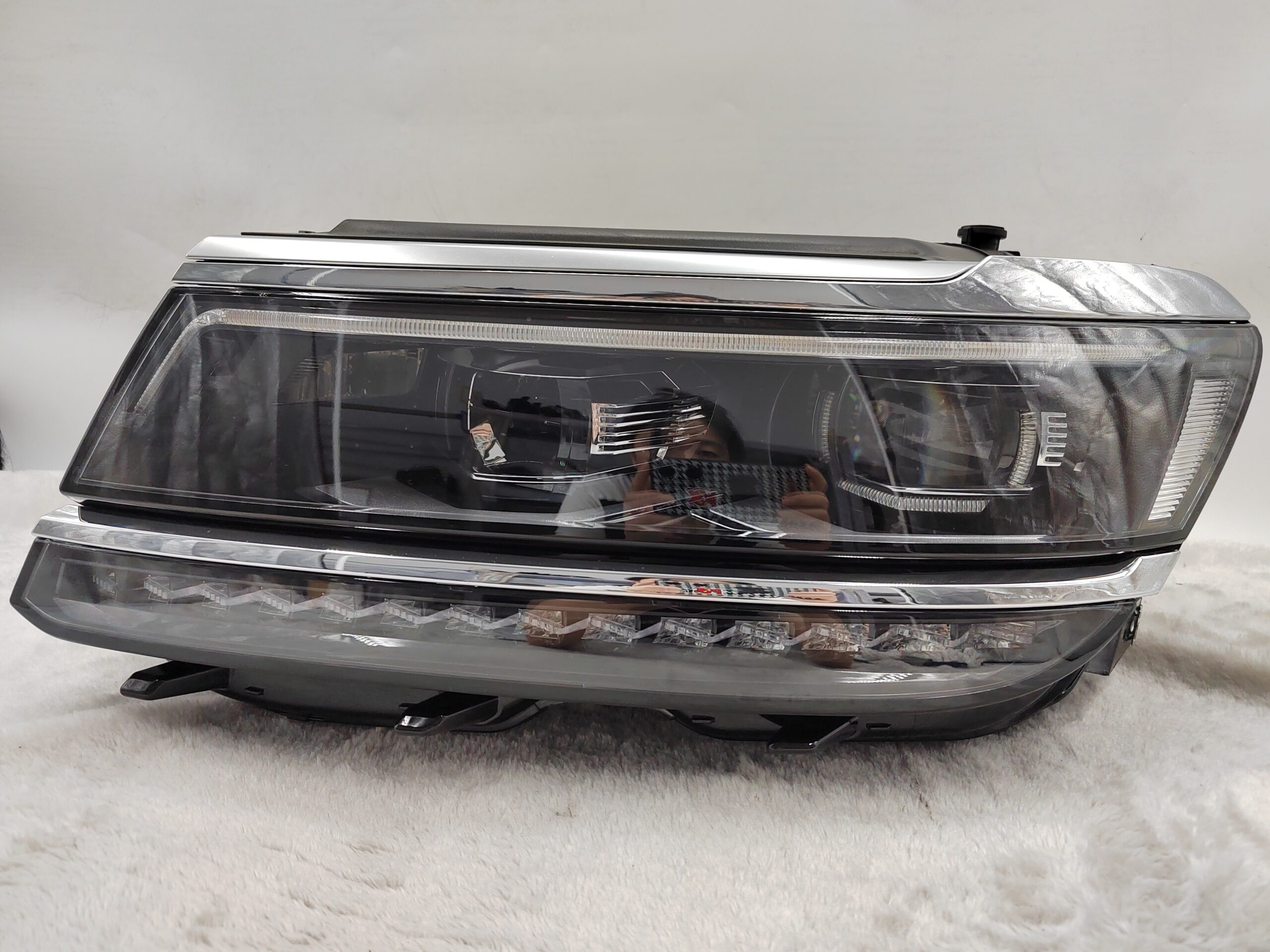 VOLKSWAGEN TIGUAN 2017-2020 LED L.H.S HEADLIGHT ASSEMBLY