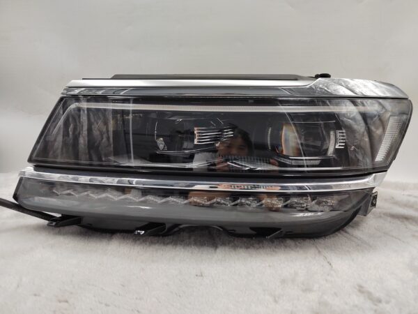 VOLKSWAGEN TIGUAN 2017-2020 LED L.H.S HEADLIGHT ASSEMBLY