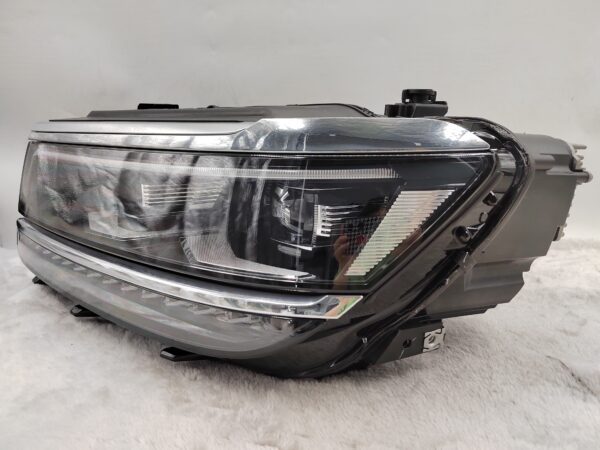 VOLKSWAGEN TIGUAN 2017-2020 LED L.H.S HEADLIGHT ASSEMBLY