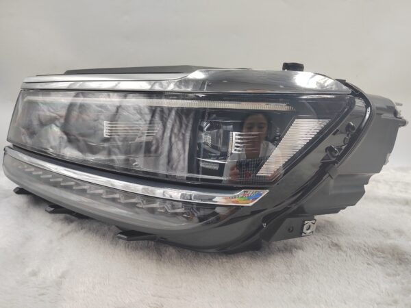 VOLKSWAGEN TIGUAN 2017-2020 LED L.H.S HEADLIGHT ASSEMBLY