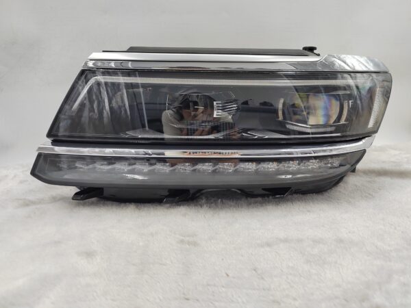 VOLKSWAGEN TIGUAN 2017-2020 LED L.H.S HEADLIGHT ASSEMBLY