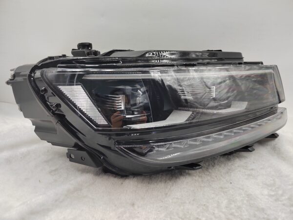 VOLKSWAGEN TIGUAN 2017-2020 LED R.H.S HEADLIGHT ASSEMBLY