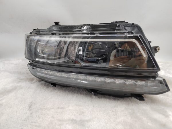 VOLKSWAGEN TIGUAN 2017-2020 LED R.H.S HEADLIGHT ASSEMBLY