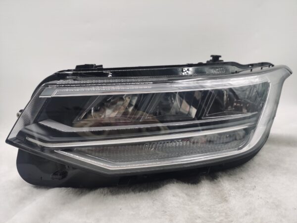 VOLKSWAGEN TIGUAN 2021-2023 LED L.H.S HEADLIGHT ASSEMBLY