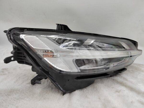 VOLVO V60  2020-2022 LED R.H.S HEADLIGHT ASSEMBLY