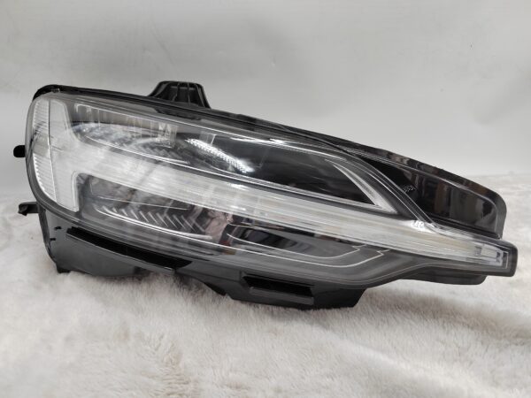 VOLVO V60  2020-2022 LED R.H.S HEADLIGHT ASSEMBLY