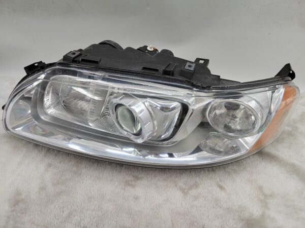 VOLVO V70 XC70 S60 2005-2007 XENON L.H.S HEADLIGHT ASSEMBLY