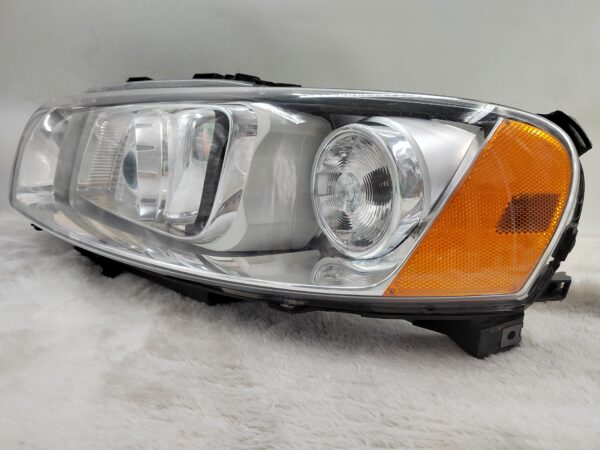 VOLVO V70 XC70 S60 2005-2007 XENON L.H.S HEADLIGHT ASSEMBLY