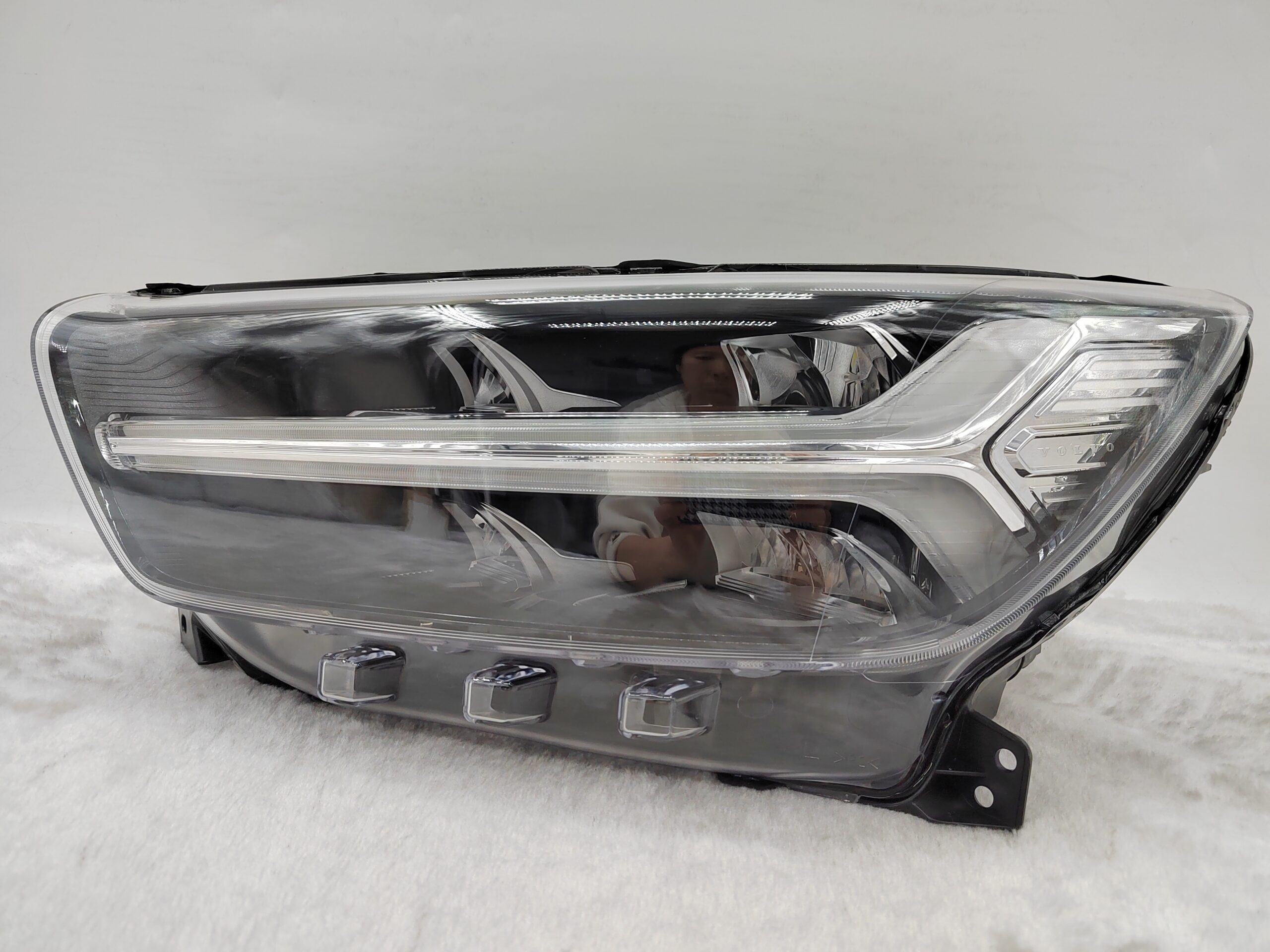 VOLVO XC40 2017-2022 LED L.H.S HEADLIGHT ASSEMBLY