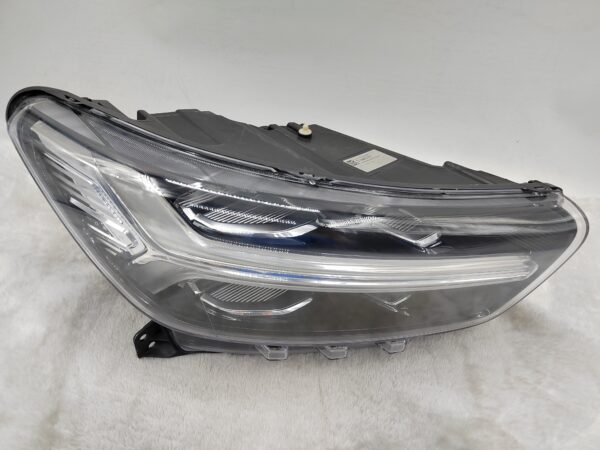 VOLVO XC40 2017-2022 LED R.H.S HEADLIGHT ASSEMBLY